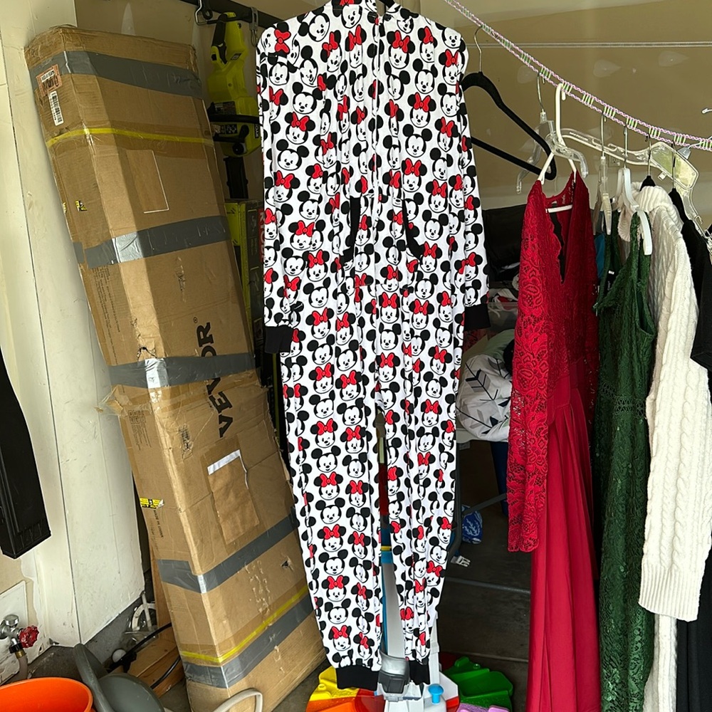 EUC Disney Minnie Mouse hooded pajamas - XL